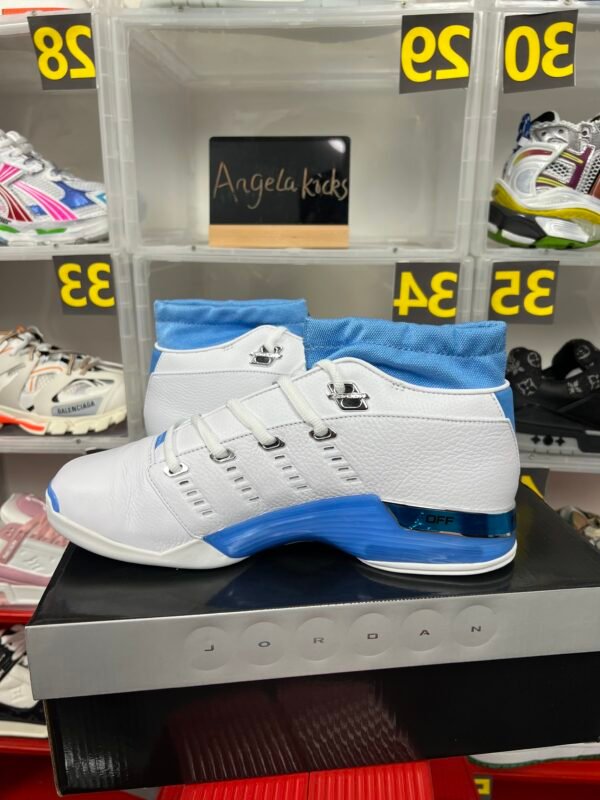 Jordan 17 Retro Low SP University Blue