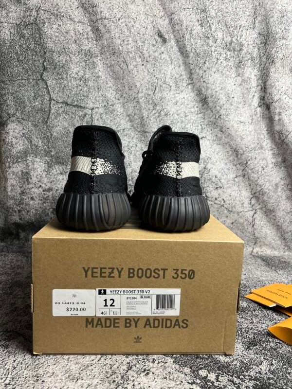 adidas Yeezy Boost 350 V2 Core Black White