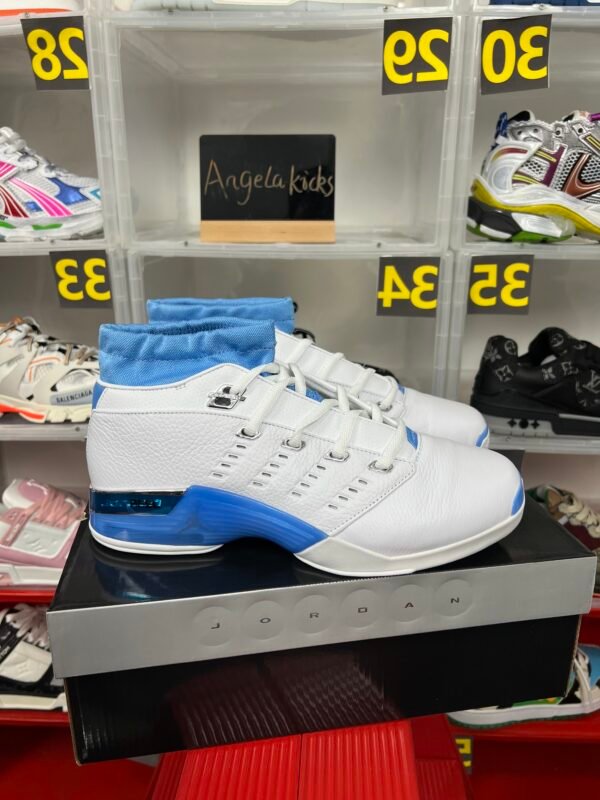 Jordan 17 Retro Low SP University Blue