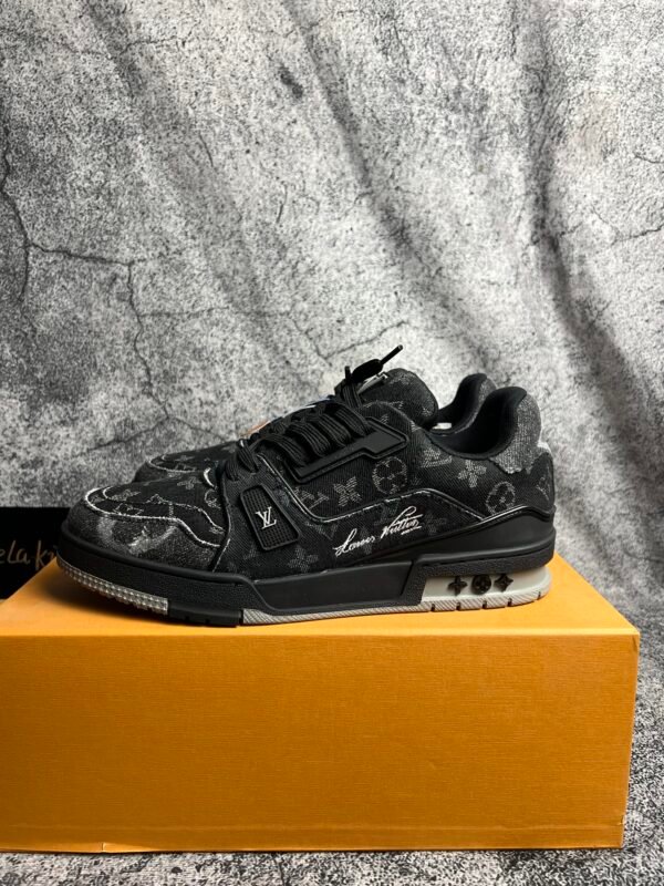 LOUIS VUITTON Trainer Denim