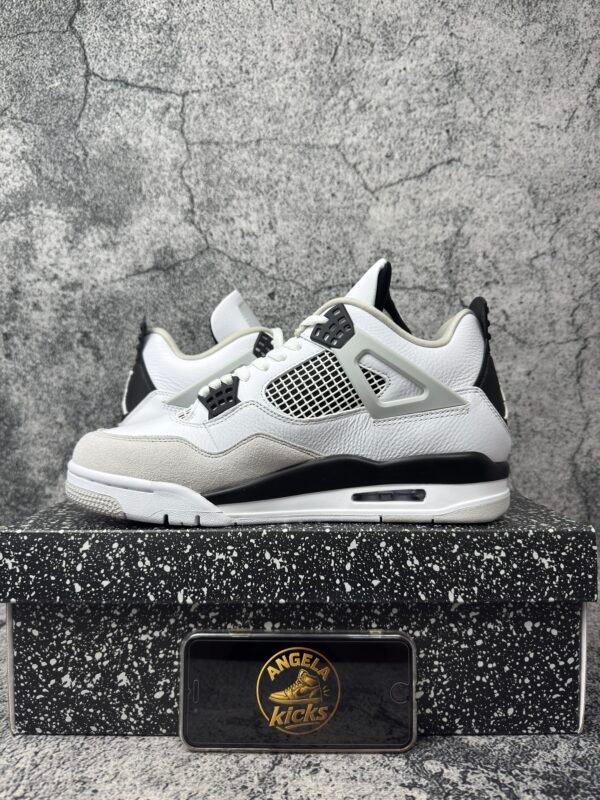 Jordan 4 Retro Military Black