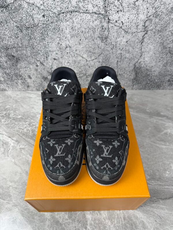 LOUIS VUITTON Trainer Denim