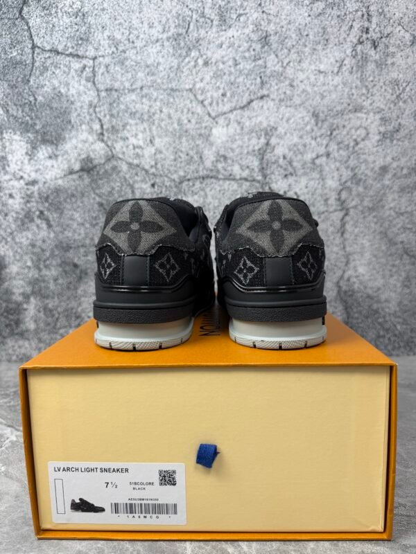 LOUIS VUITTON Trainer Denim