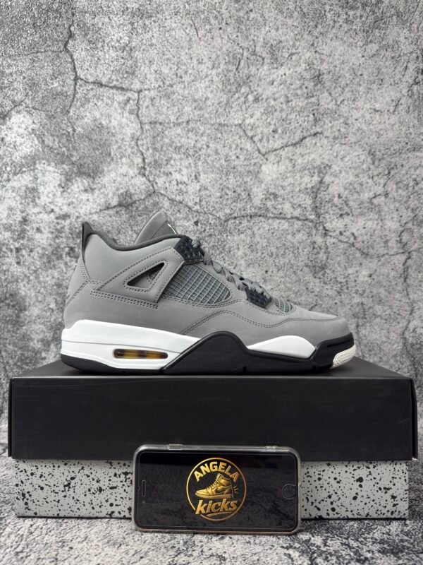 Jordan 4 Retro Cool Grey