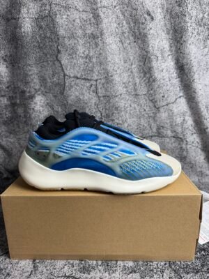 adidas Yeezy 700 V3 Arzareth
