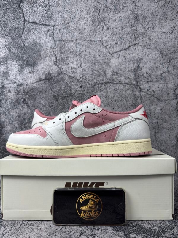 Jordan 1 Retro Low OG SP Travis Scott Sail Shy Pink
