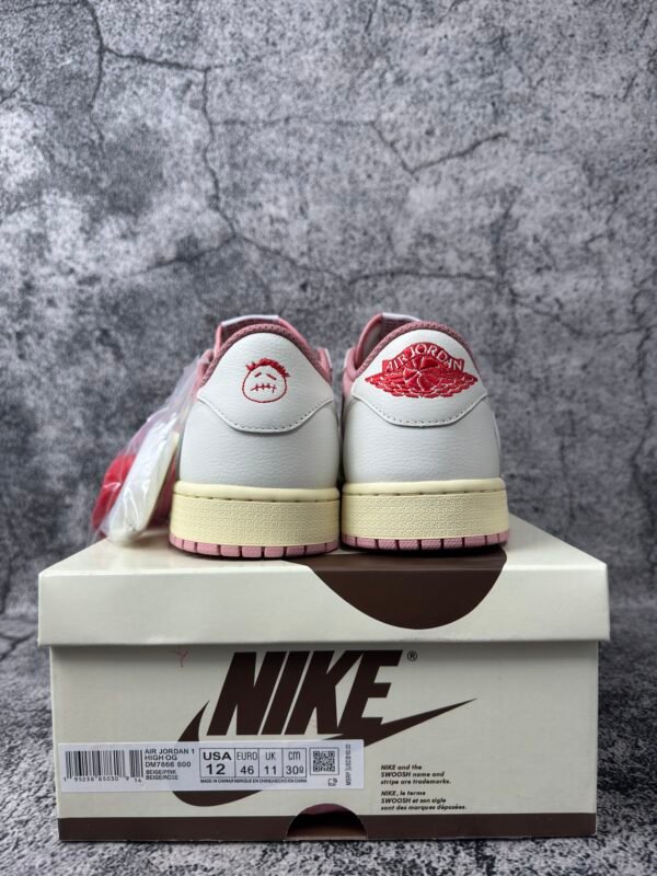 Jordan 1 Retro Low OG SP Travis Scott Sail Shy Pink