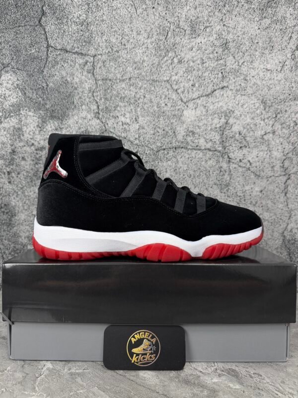 Jordan 11 Retro Bred Velvet
