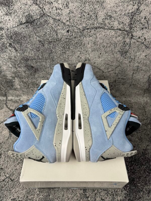 Jordan 4 Retro University Blue