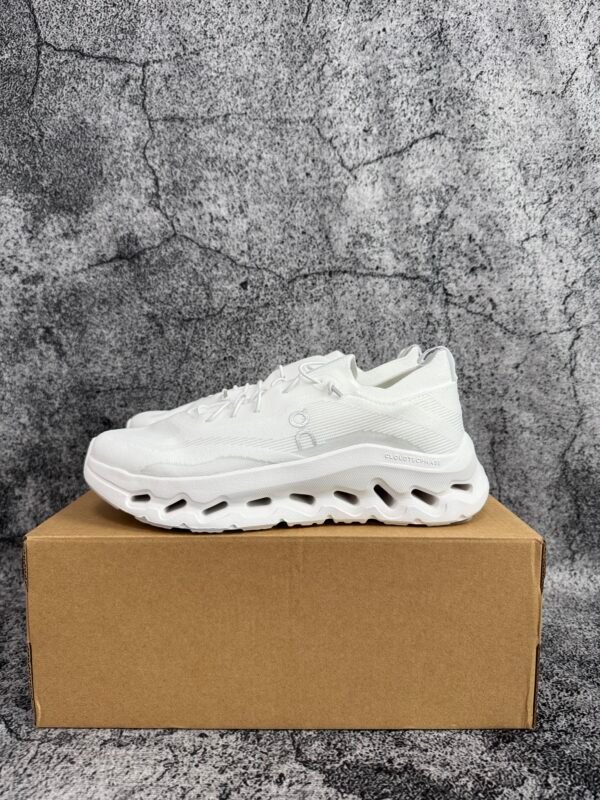 On Running Cloudtilt LOEWE All White