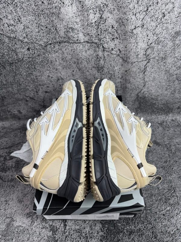 OFF-WHITE Be Right Back Light Beige