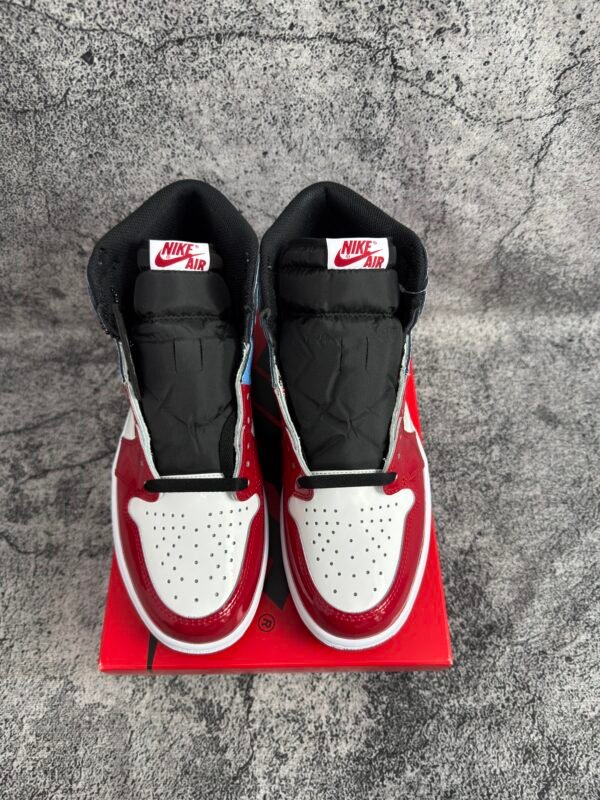 Jordan 1 Retro High Fearless UNC Chicago