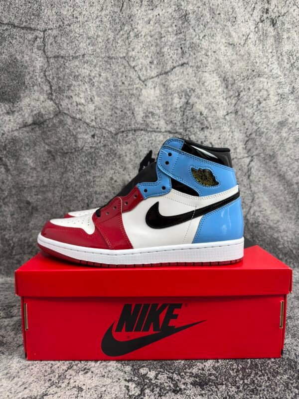 Jordan 1 Retro High Fearless UNC Chicago