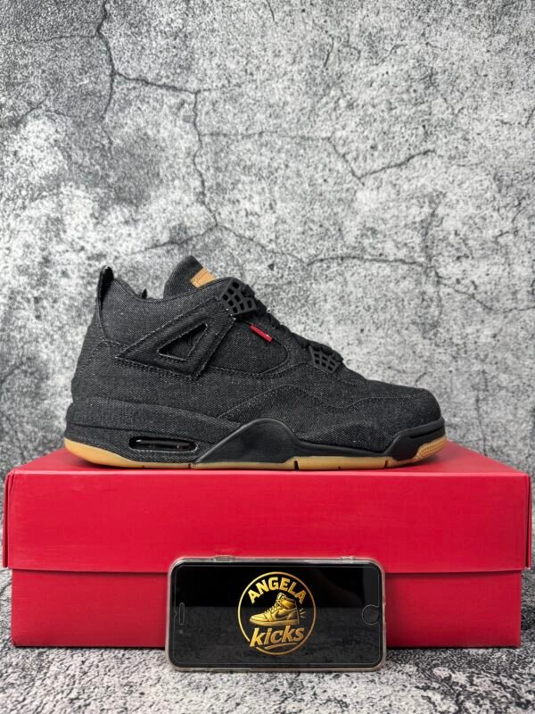 Jordan 4 Retro Levi's Black