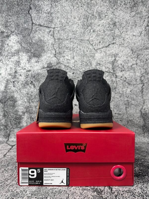 Jordan 4 Retro Levi's Black