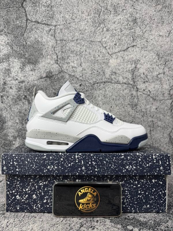 Jordan 4 Retro Midnight Navy