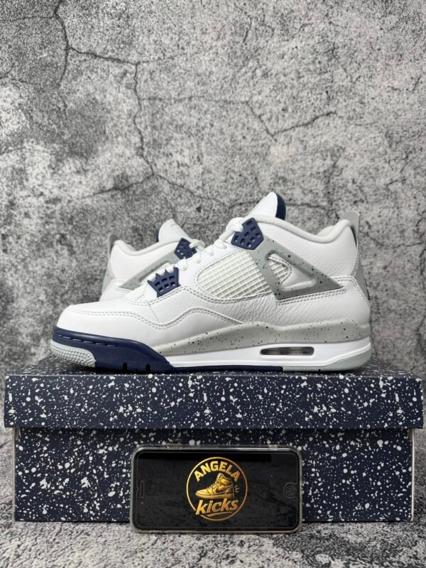 Jordan 4 Retro Midnight Navy