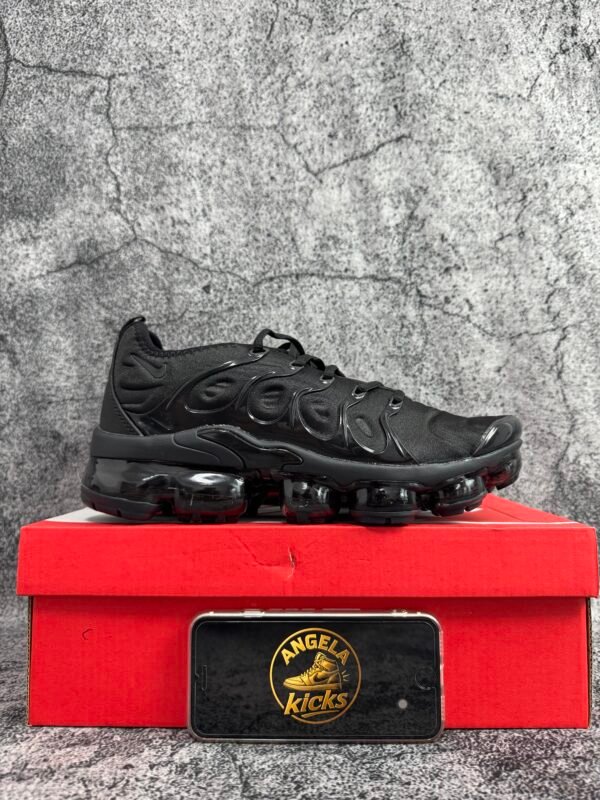 Nike Air VaporMax Plus Triple Black