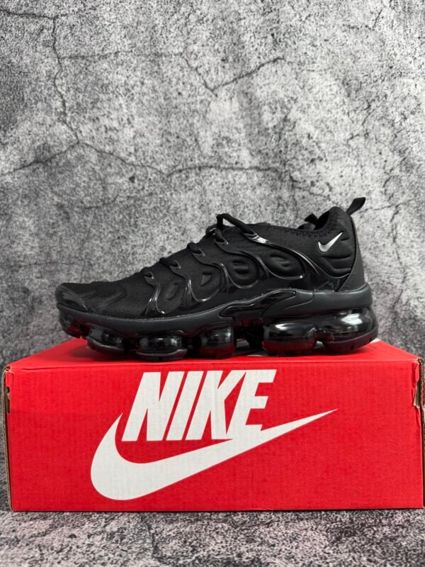 Nike Air VaporMax Plus Triple Black