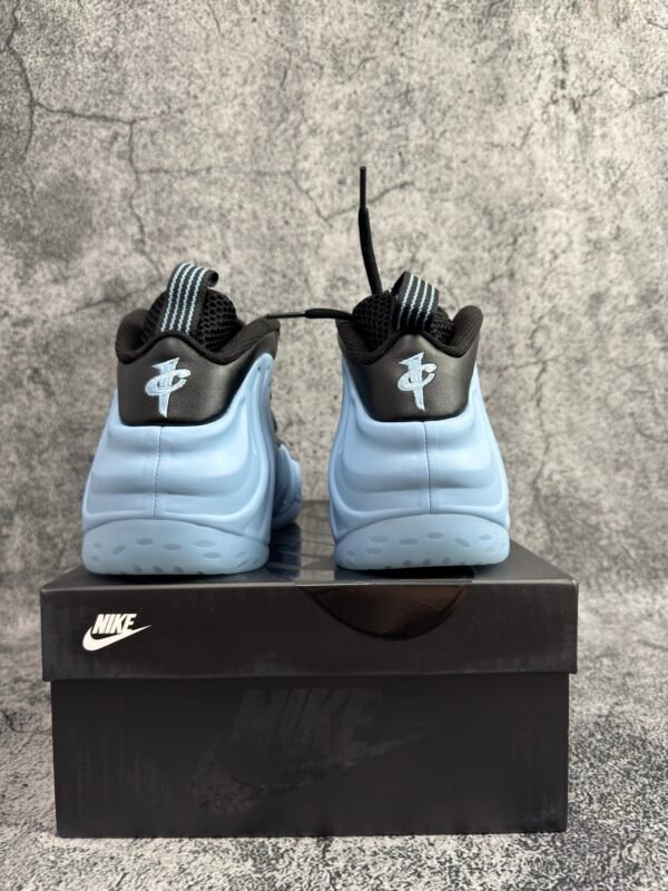 Nike Air Foamposite One University Blue