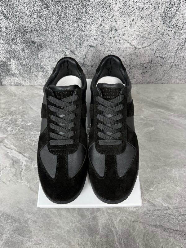 Maison Margiela Replica Black