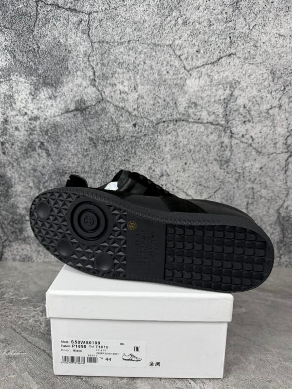 Maison Margiela Replica Black