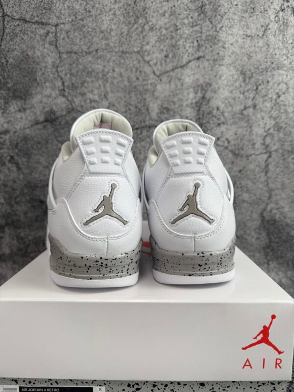Jordan 4 Retro White Oreo