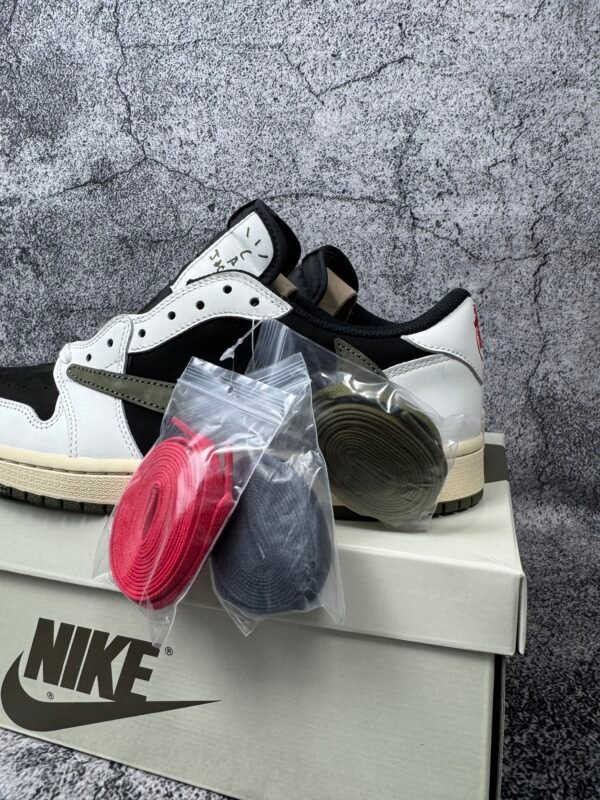 Jordan 1 Retro Low OG SP Travis Scott Olive