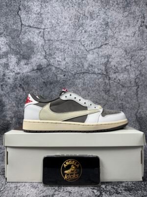 Jordan 1 Retro Low OG SP Travis Scott Reverse Mocha