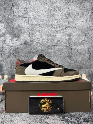 Jordan 1 Retro Low OG SP Travis Scott Mocha