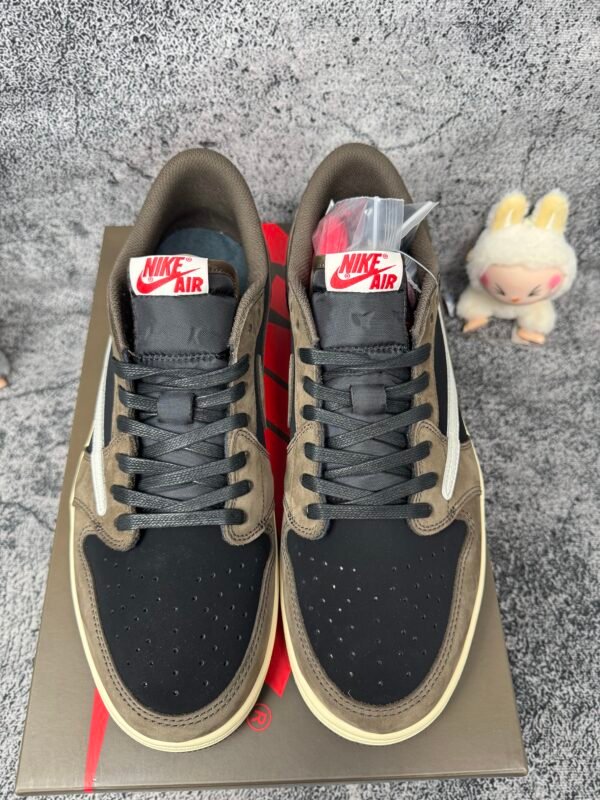 Jordan 1 Retro Low OG SP Travis Scott Mocha