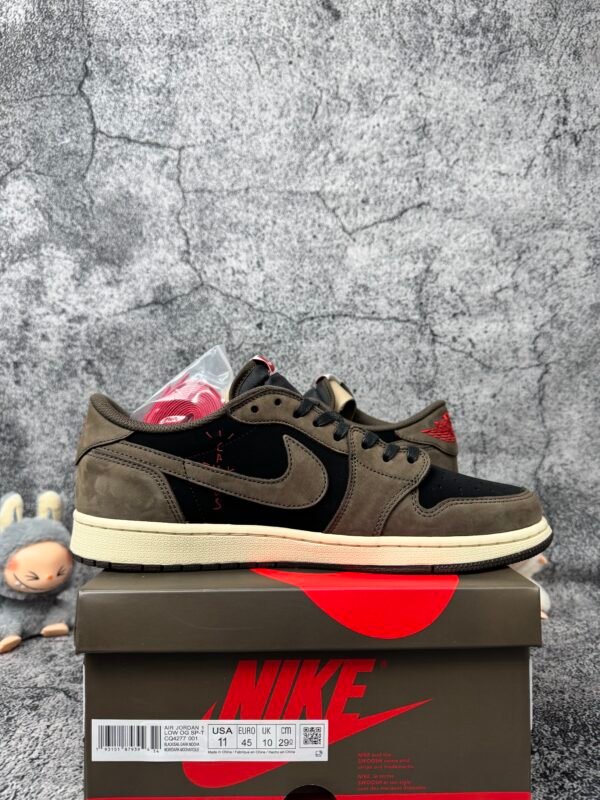 Jordan 1 Retro Low OG SP Travis Scott Mocha