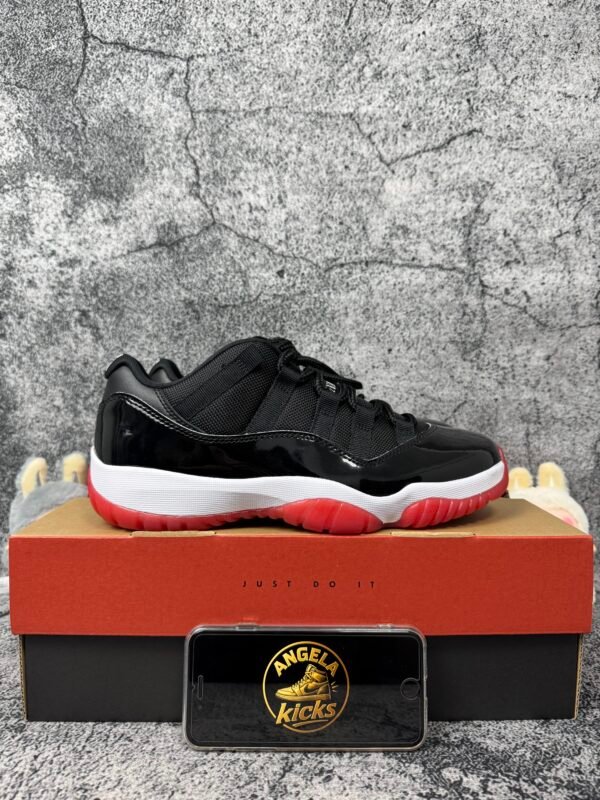 Jordan 11 Retro Low Bred