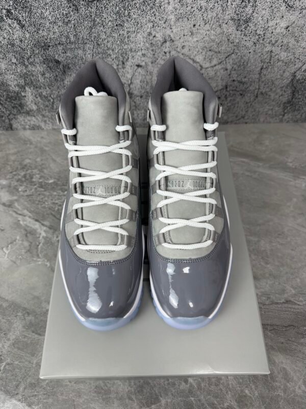 Jordan 11 Retro Cool Grey
