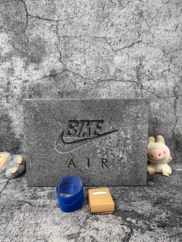 Air Jordan 4 Retro  Brick by Brick （black）