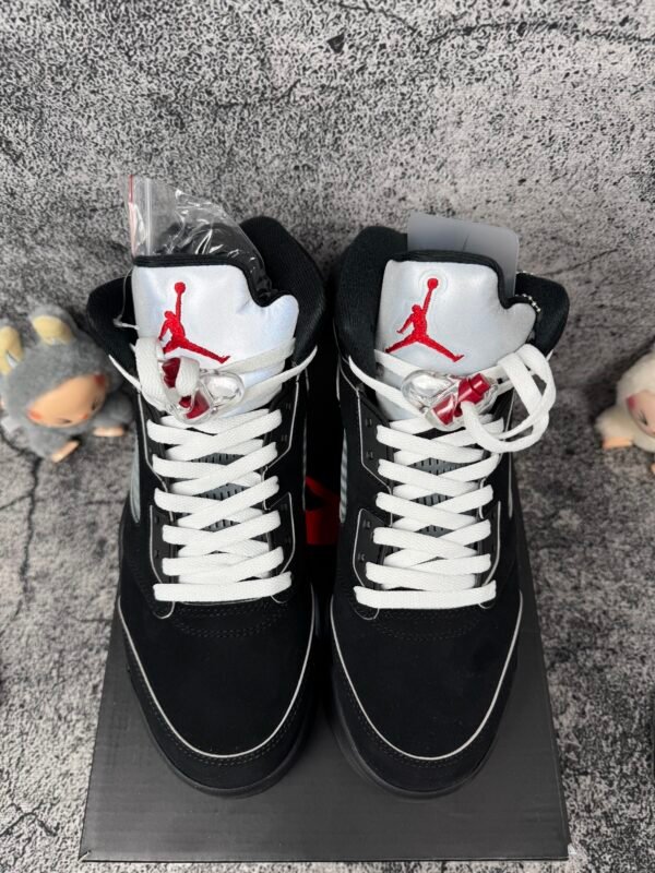 Jordan 5 Retro OG Black Metallic Reimagined