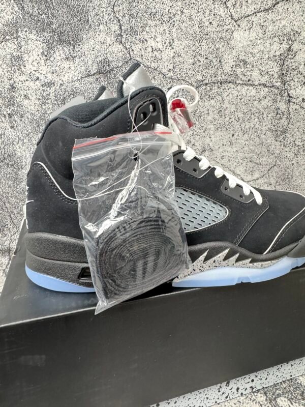 Jordan 5 Retro OG Black Metallic Reimagined