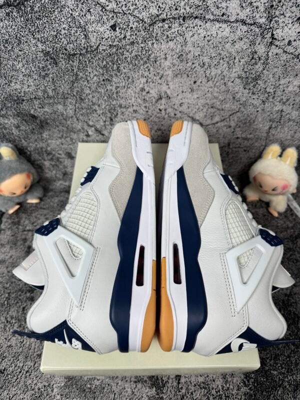 Jordan 4 Retro SB Navy