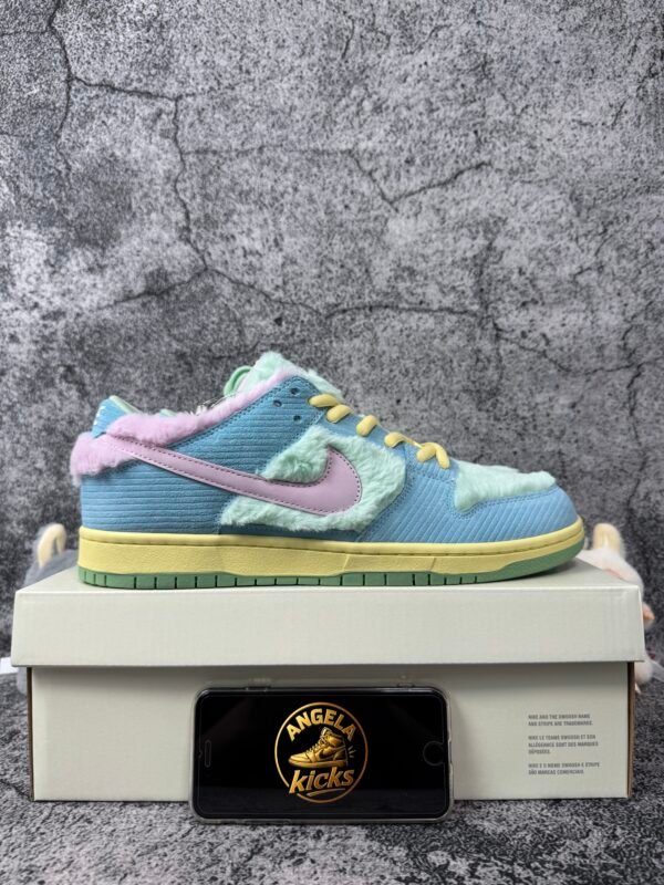 Nike SB Dunk Low Verdy Visty