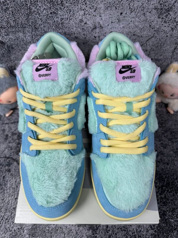 Nike SB Dunk Low Verdy Visty