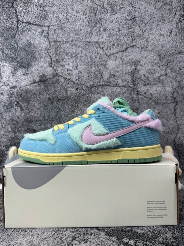 Nike SB Dunk Low Verdy Visty