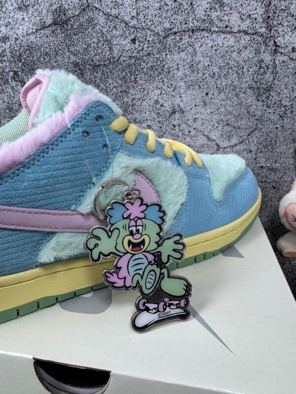 Nike SB Dunk Low Verdy Visty