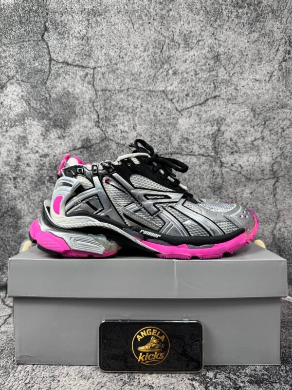 Balenciaga Runner gray powder