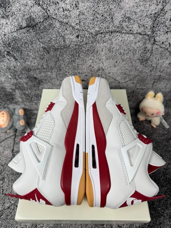 Jordan 4 Retro SB Varsity Red