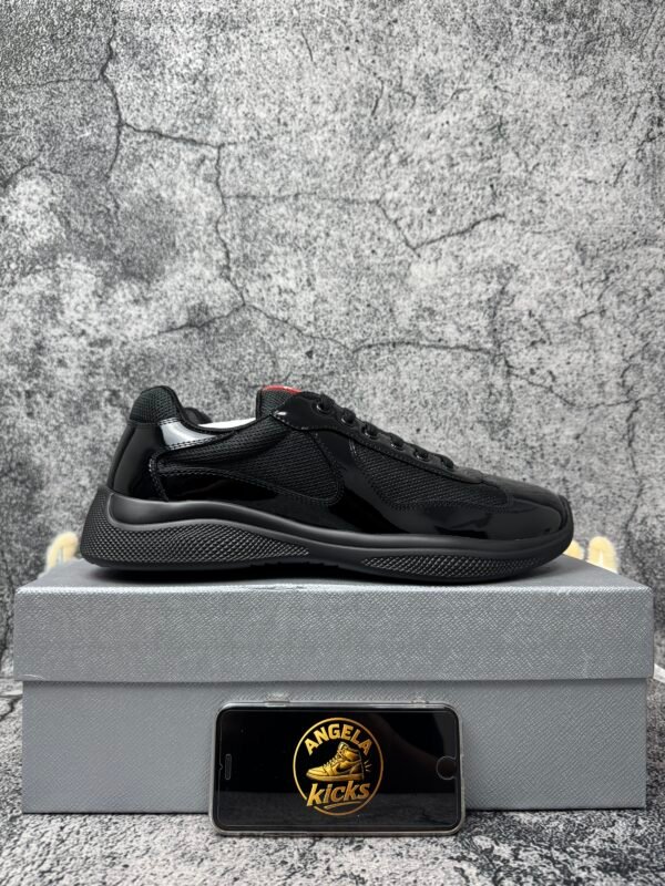 Prada America's Cup Black