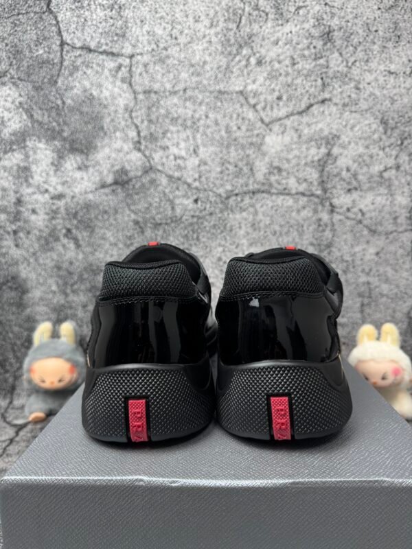 Prada America's Cup Black