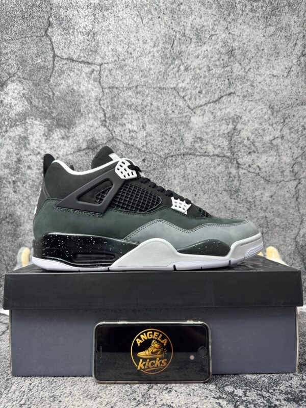 Jordan 4 Retro Fear