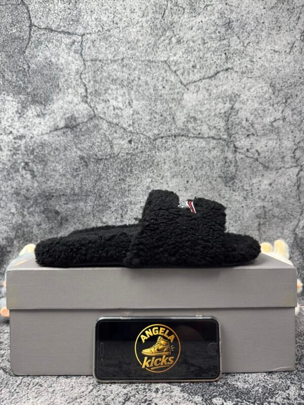 Balenciaga Furry Slide Black White