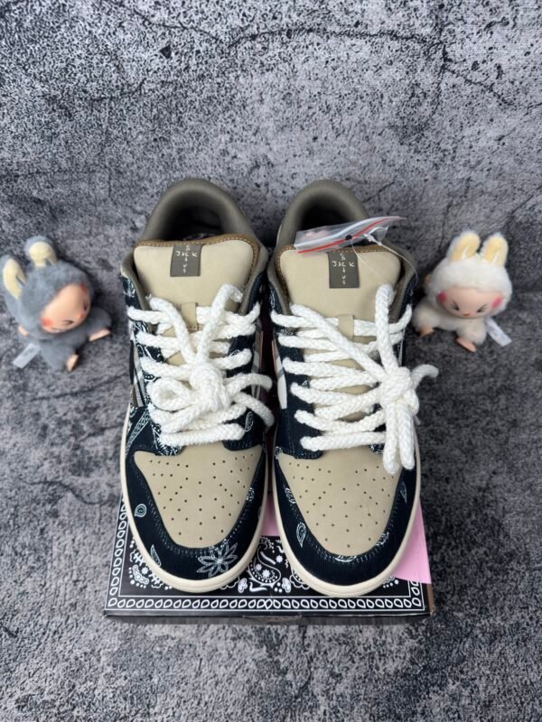 Nike SB Dunk Low Travis Scott