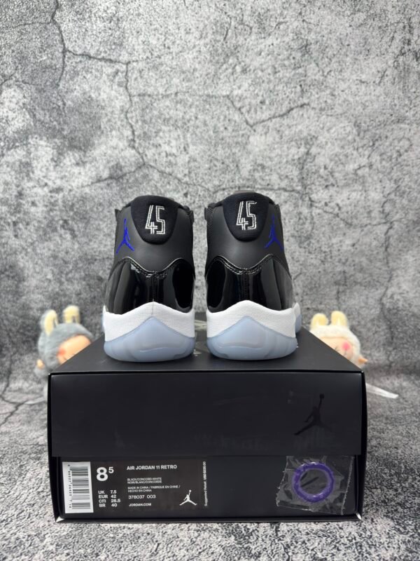 Jordan 11 Retro